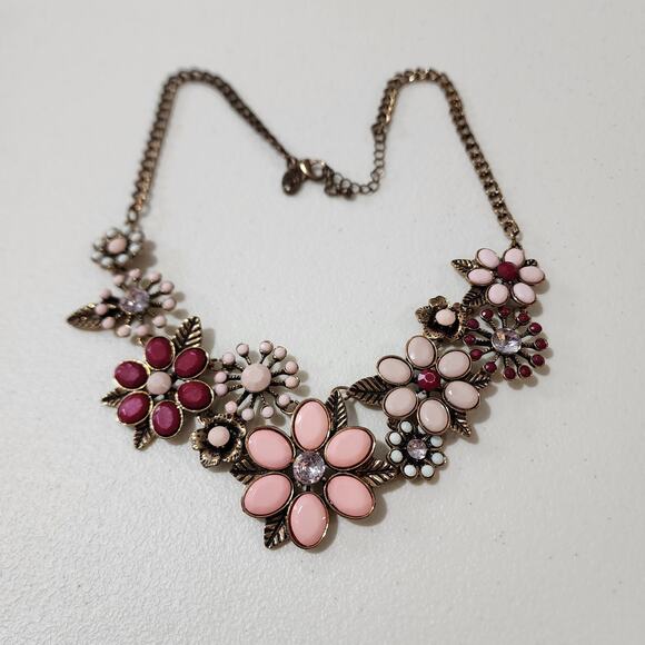 Charming Charlie Vintage Floral Enamel Statement Bib Necklace - Picture 2 of 9